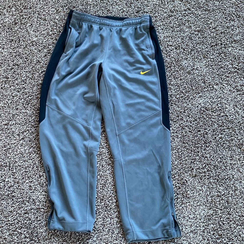 Nike Livestrong pants